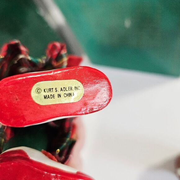 Kurt Adler KSA Collectibles Tee Time Santa On The Green Mr & Mrs Claus Figurines - Picture 13 of 16